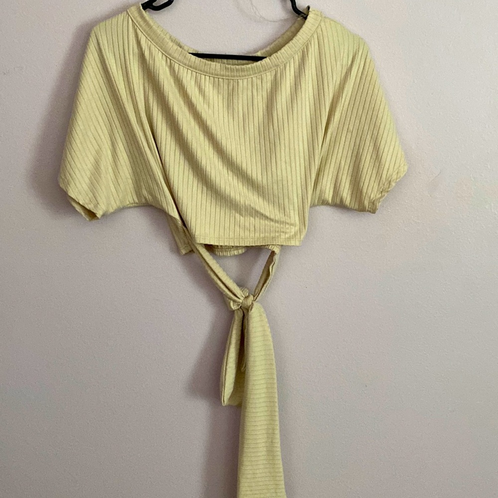 Madrag tie waist crop top